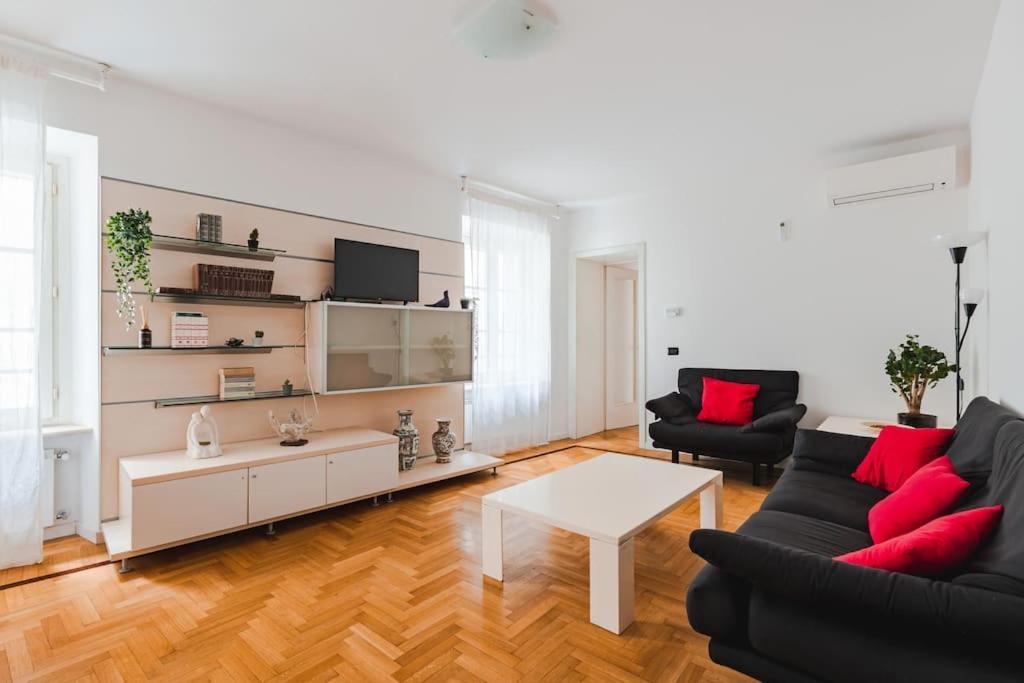 Piazza Unita Central Apartment Trieste Dış mekan fotoğraf